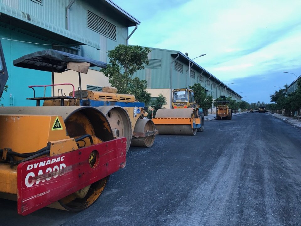 THI CÔNG THẢM BÊ TÔNG NHỰA ĐƯỜNG NỘI BỘ